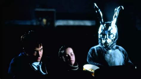 Donnie Darko: Uma Jornada Surrealista Através do Tempo e da Adolescência!